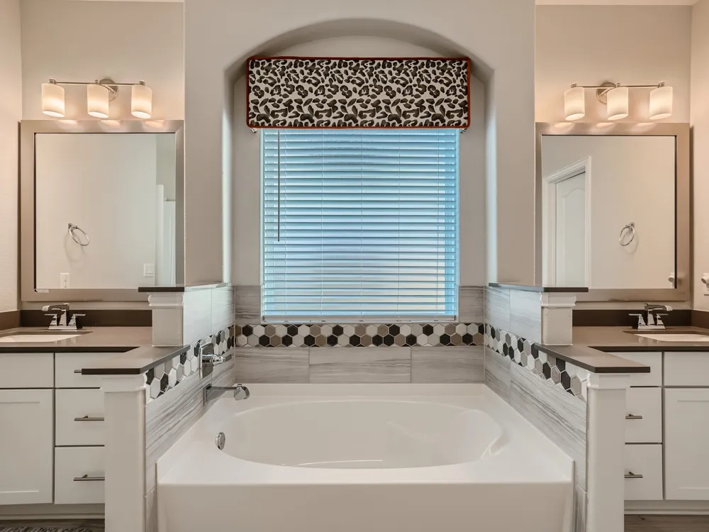 113 Leon Loop Liberty Hill, TX 78642