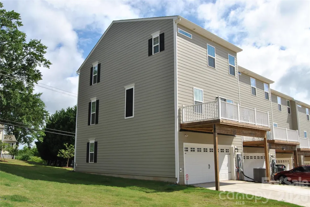 1946 Tupelo Grove Lane Gastonia, NC 28054