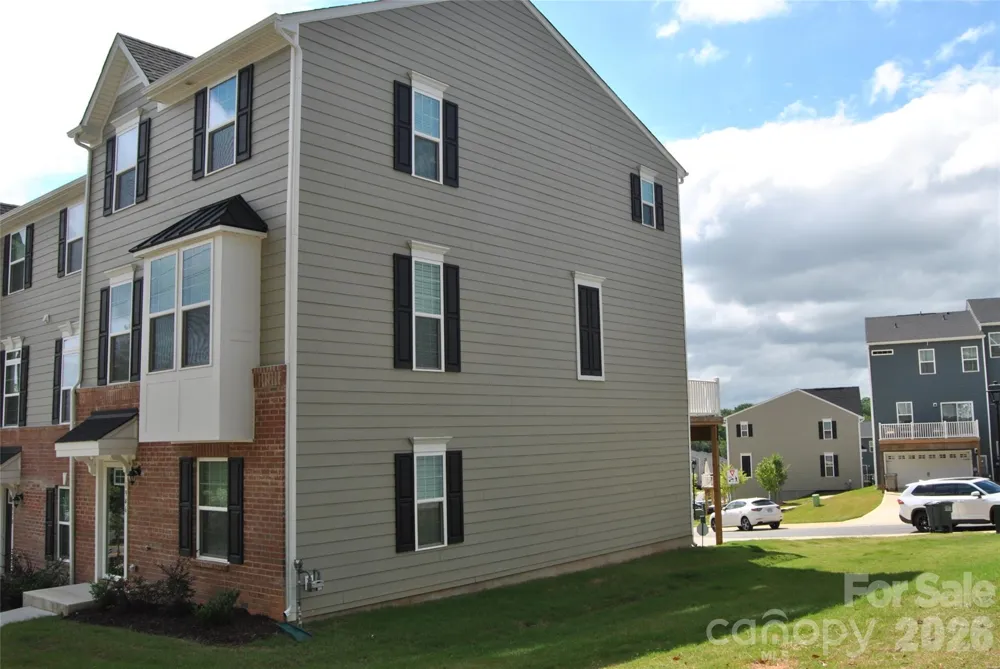 1946 Tupelo Grove Lane Gastonia, NC 28054