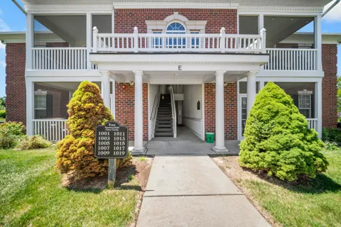 1013 E Summerfield Glen Circle #45