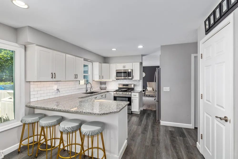 2576 Mapleview Street SE Kentwood City, MI 49508