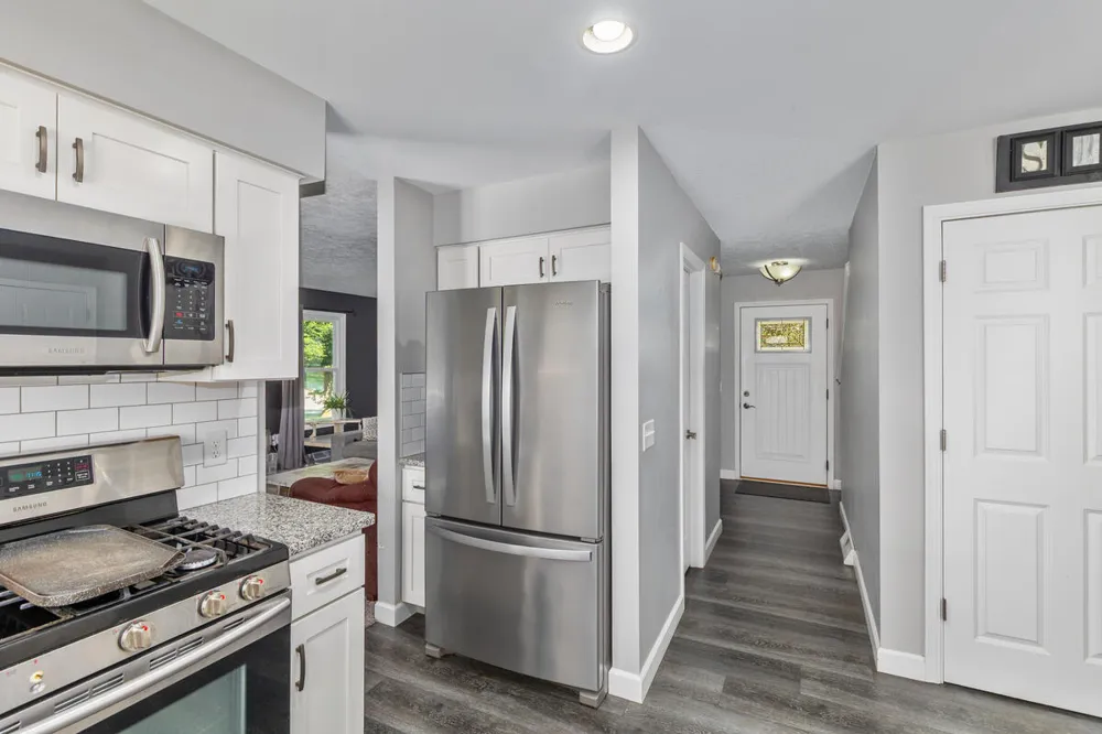 2576 Mapleview Street SE Kentwood City, MI 49508