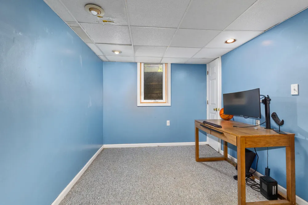 2576 Mapleview Street SE Kentwood City, MI 49508