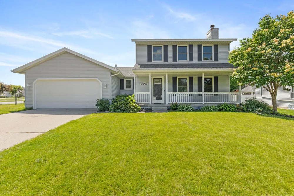 2576 Mapleview Street SE Kentwood City, MI 49508