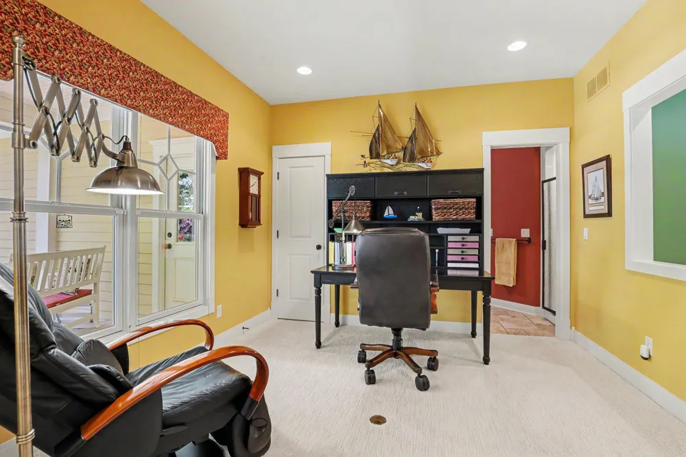 4492 Oak Arbor Drive NE Grand Rapids, MI 49525