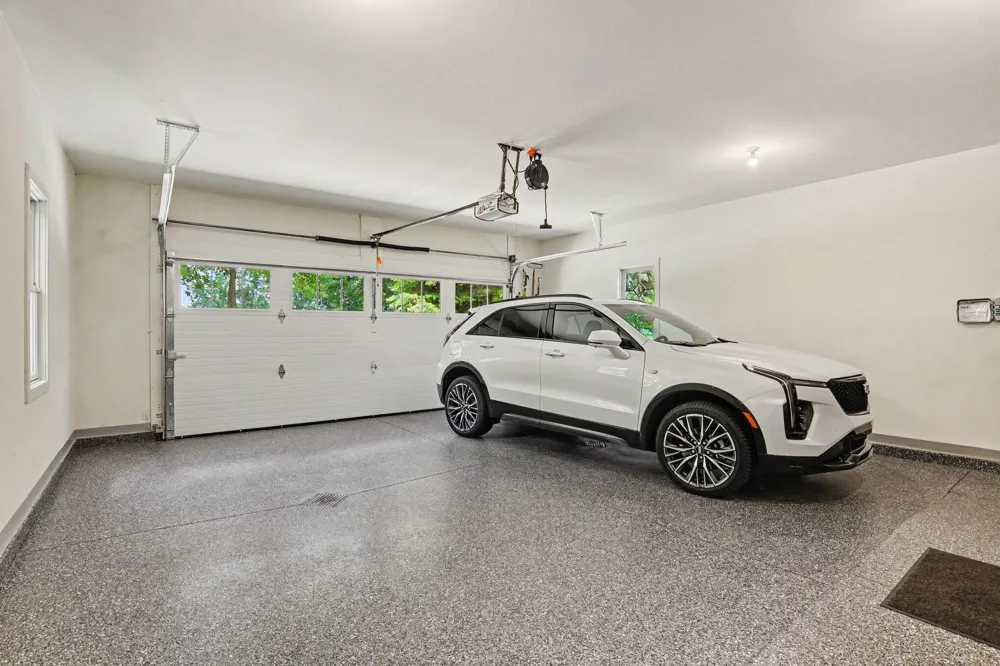 4492 Oak Arbor Drive NE Grand Rapids, MI 49525
