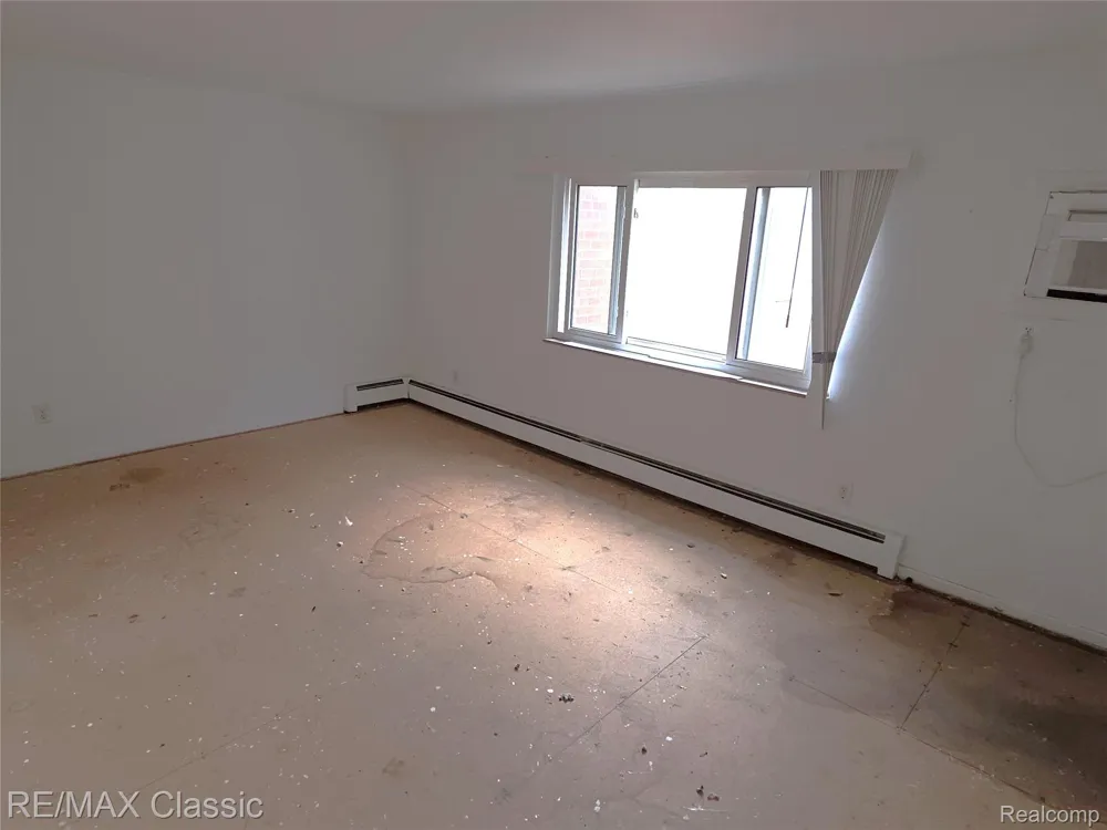1101 Tienken Court #206 Rochester Hills City, MI 48306