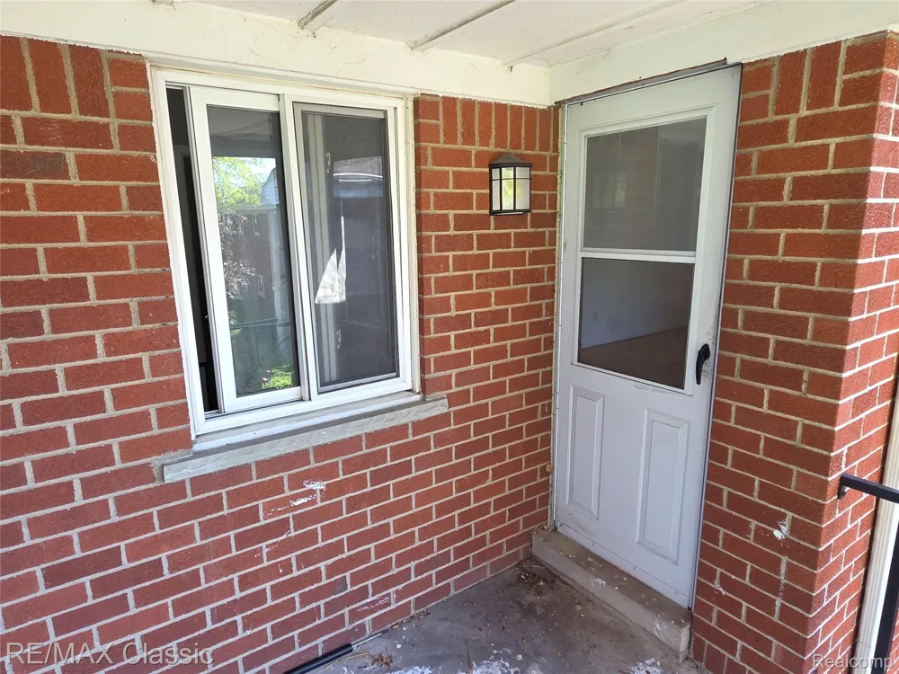 1101 Tienken Court #206 Rochester Hills City, MI 48306