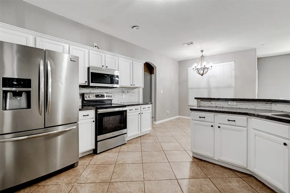 1015 Christine Street Keene, TX 76031