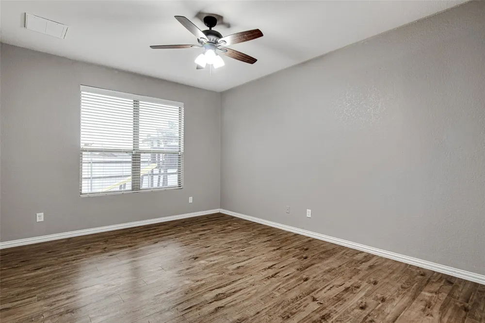 1015 Christine Street Keene, TX 76031