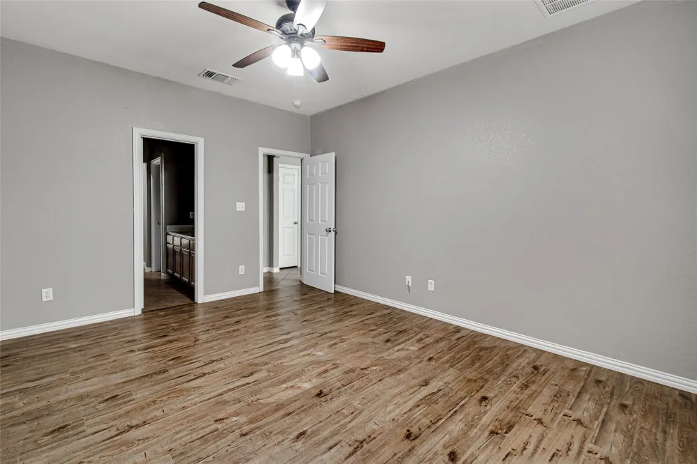 1015 Christine Street Keene, TX 76031