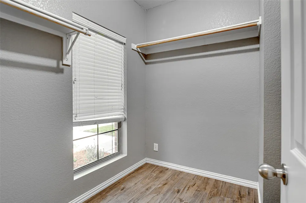 1015 Christine Street Keene, TX 76031