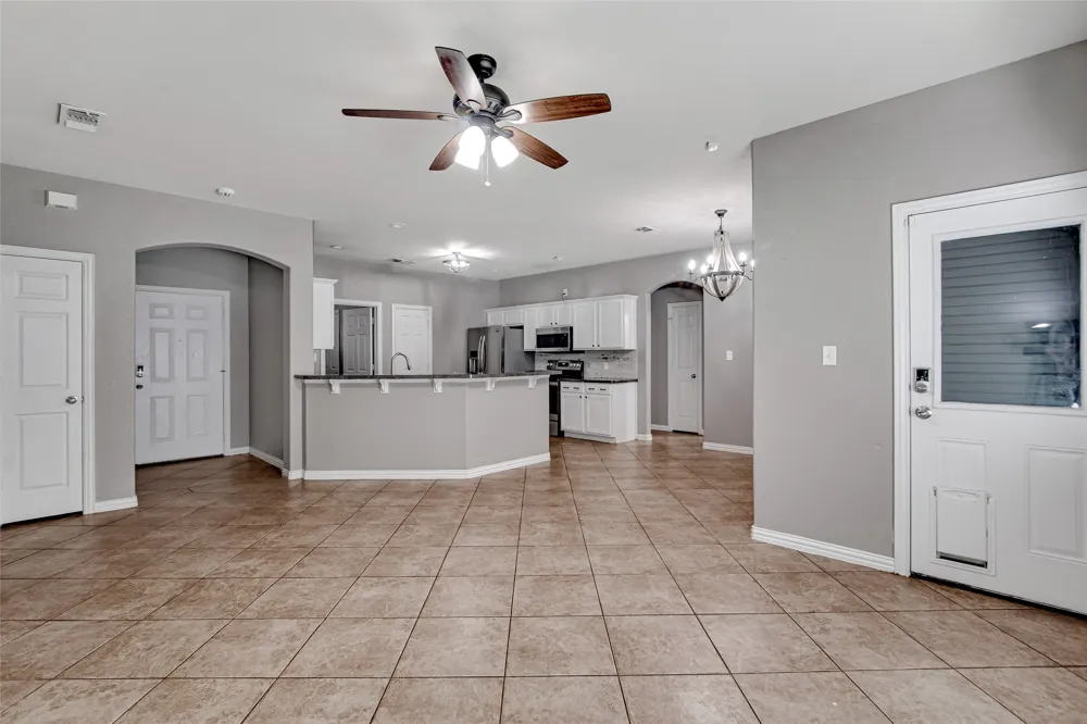 1015 Christine Street Keene, TX 76031