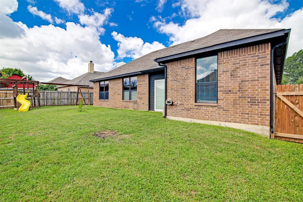 1015 Christine Street Keene, TX 76031