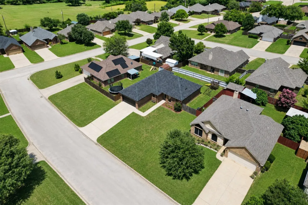 1015 Christine Street Keene, TX 76031