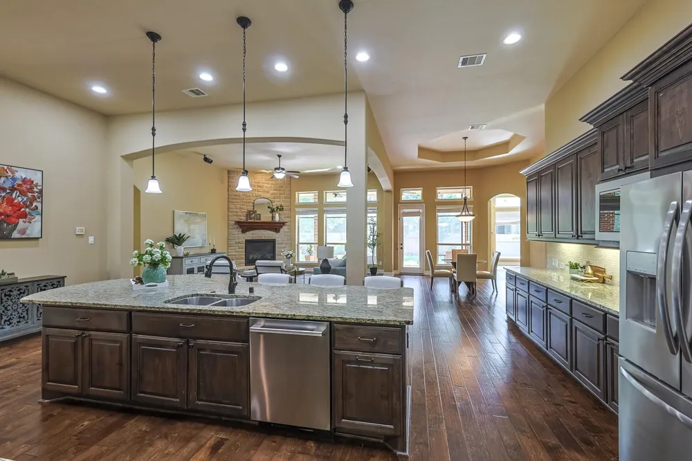 515 Mill Creek Road Pinehurst, TX 77362