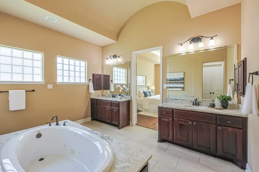 515 Mill Creek Road Pinehurst, TX 77362