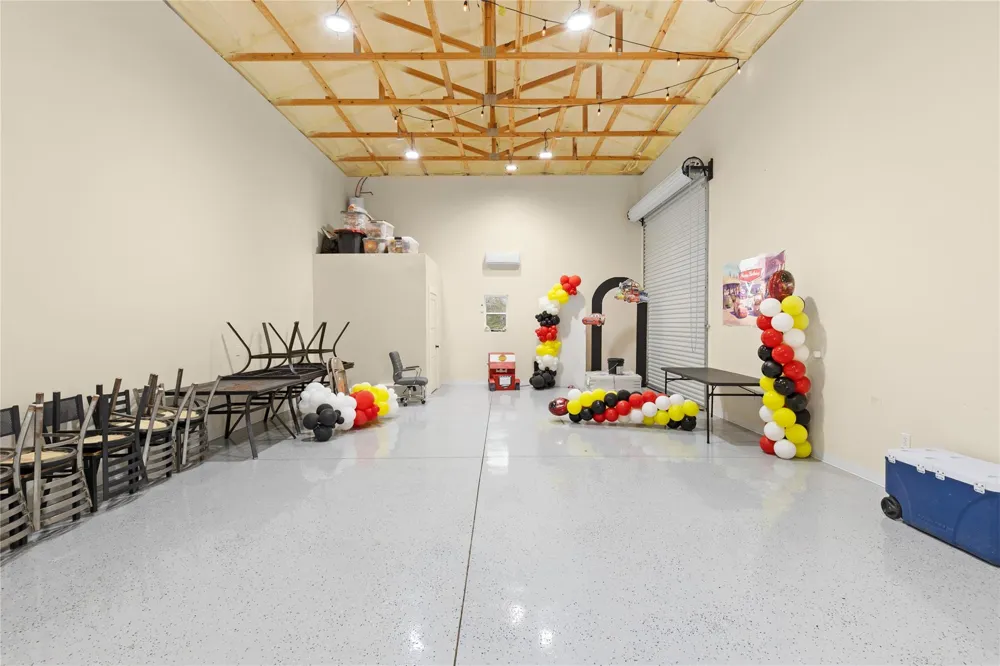 630 S Railroad Avenue Shepherd, TX 77371