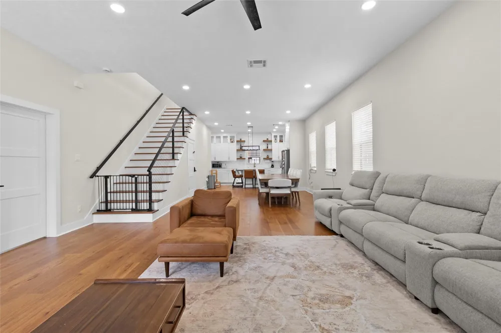 630 S Railroad Avenue Shepherd, TX 77371