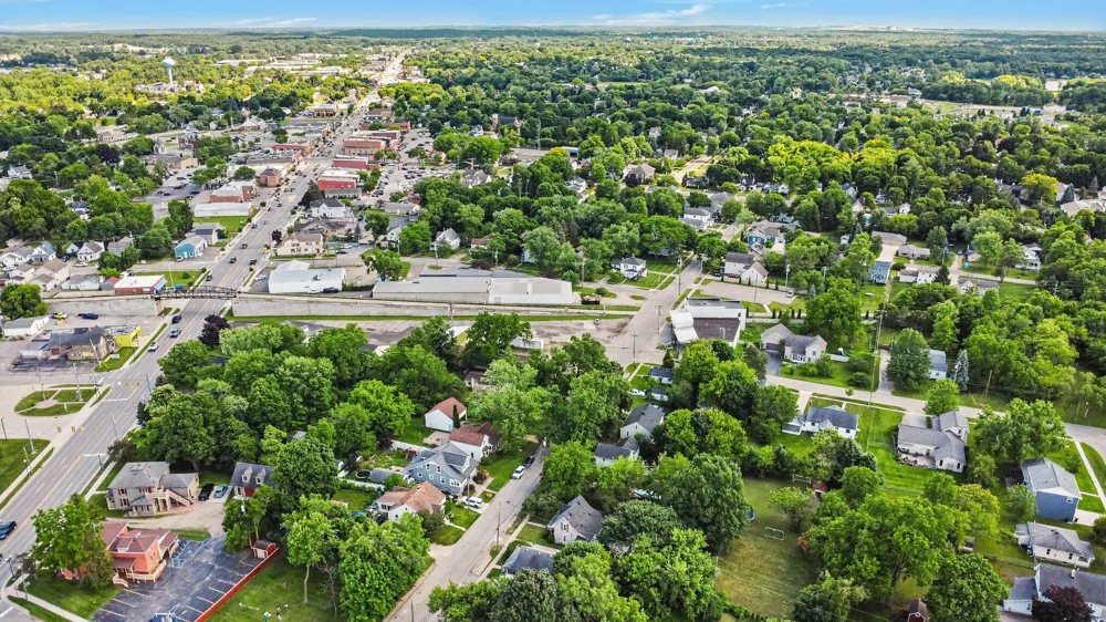 65 Pleasant Street Oxford Village, MI 48371