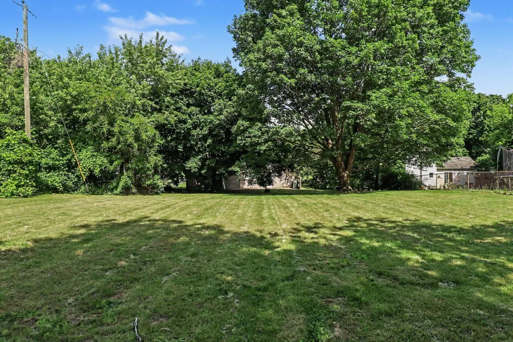 65 Pleasant Street Oxford Village, MI 48371