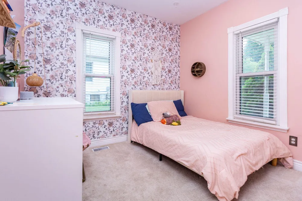 65 Pleasant Street Oxford Village, MI 48371