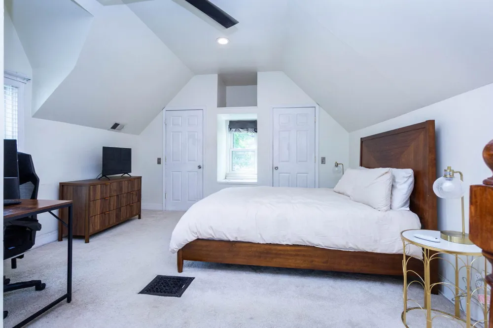 65 Pleasant Street Oxford Village, MI 48371