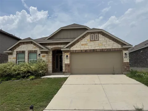 8920 Luciano Ridge