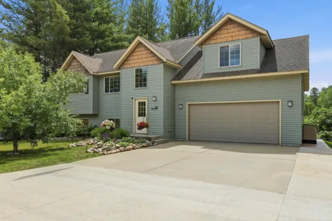 114 7th Street SE
