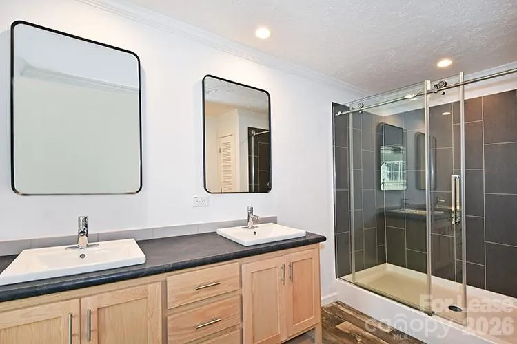 5433 King Wilkinson Road Denver, NC 28037