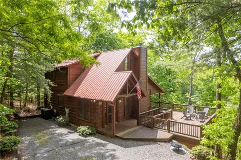 305 Martin Crossing