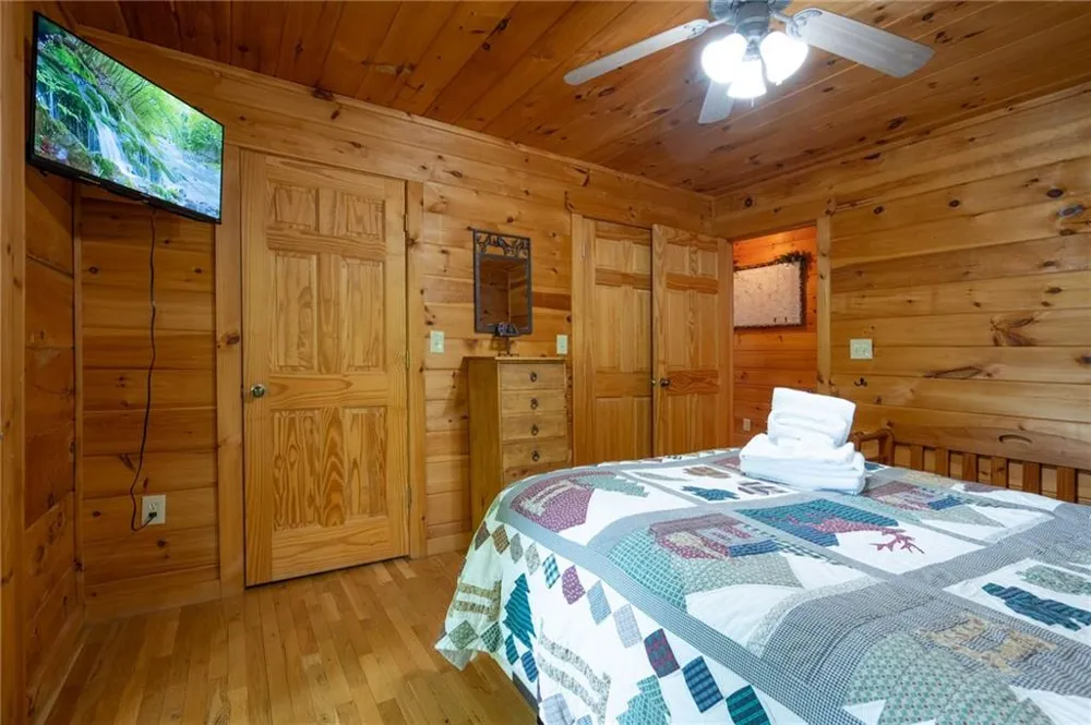 305 Martin Crossing Cherry Log, GA 30522