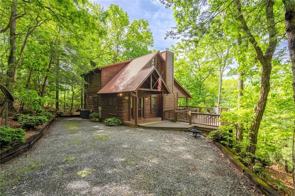 305 Martin Crossing Cherry Log, GA 30522
