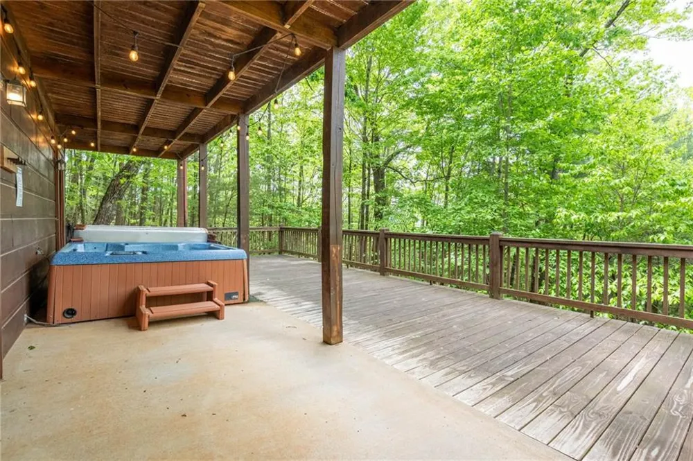 305 Martin Crossing Cherry Log, GA 30522