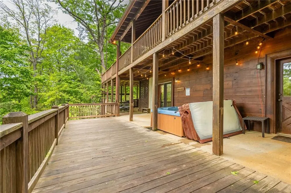 305 Martin Crossing Cherry Log, GA 30522