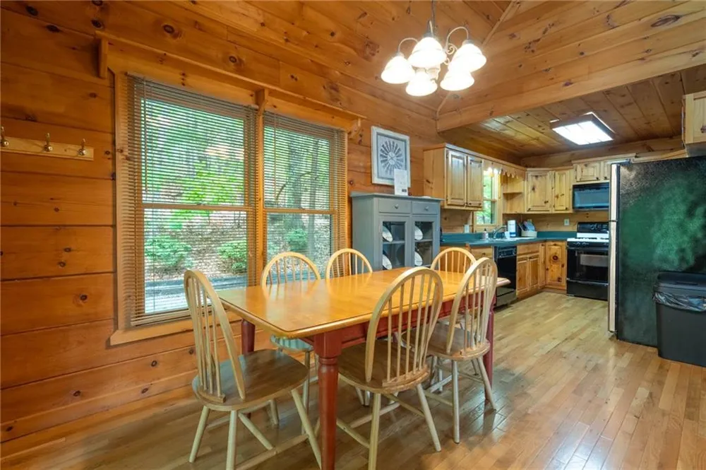 305 Martin Crossing Cherry Log, GA 30522
