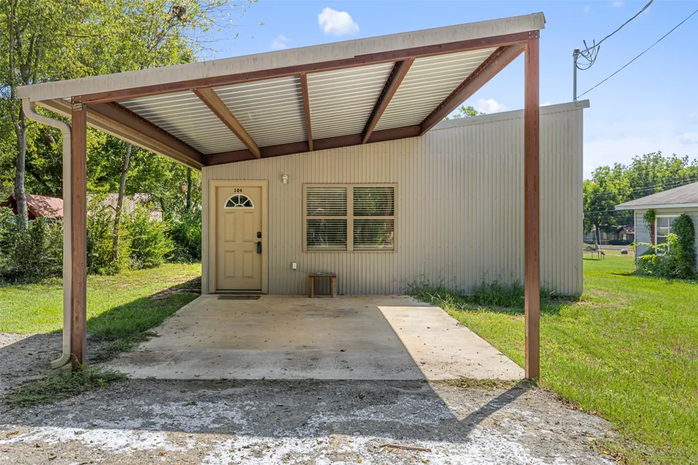 104 Truitt Naples, TX 75568