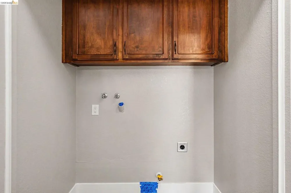 1303 Crane Dr Suisun City, CA 94585