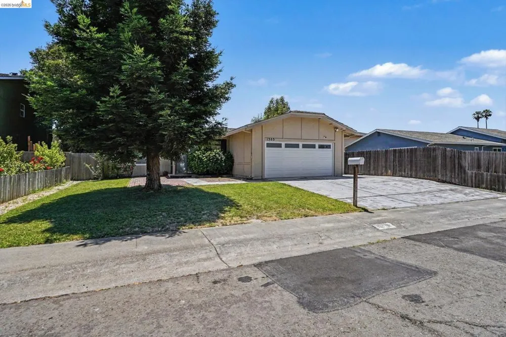 1303 Crane Dr Suisun City, CA 94585