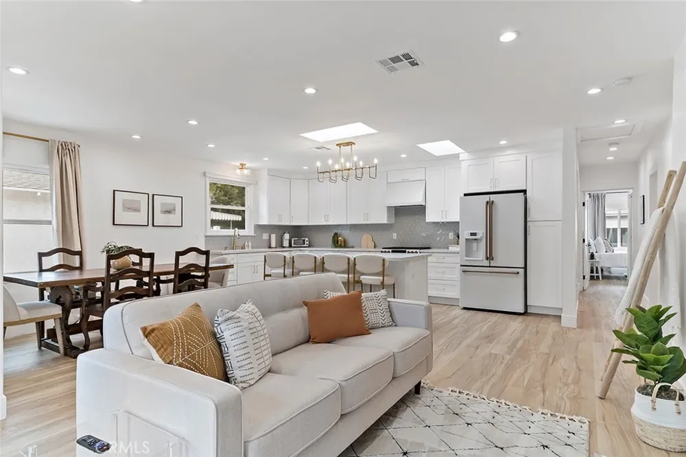 618 Pass Burbank, CA 91505