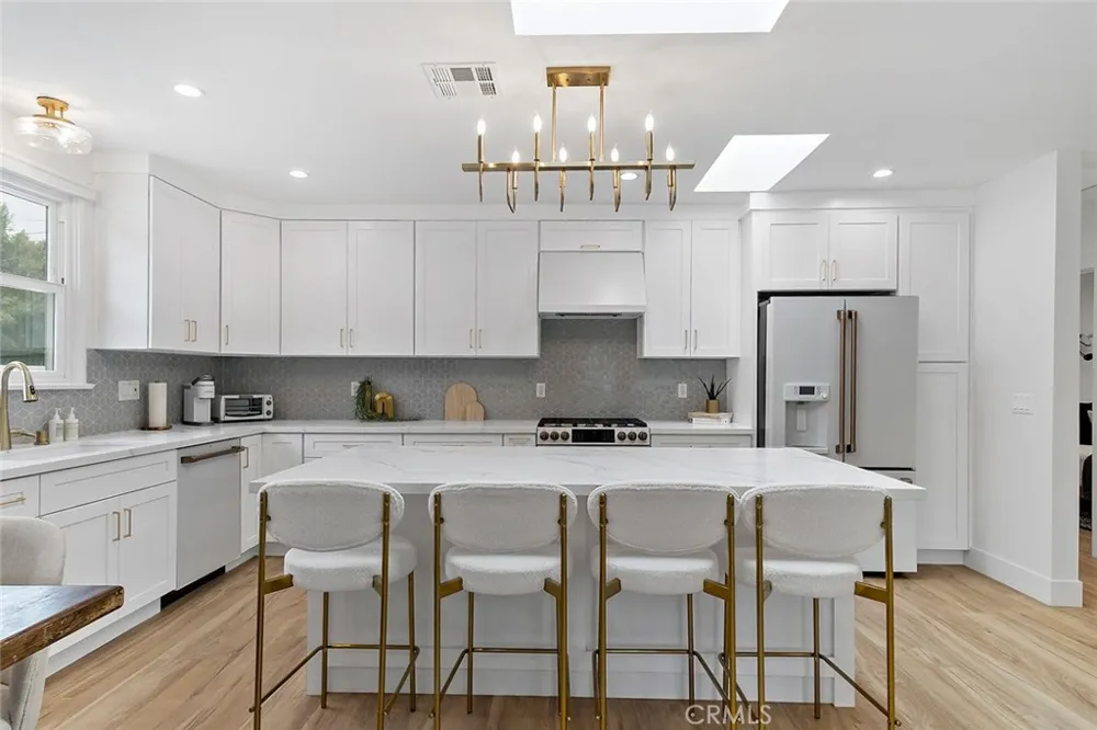618 Pass Burbank, CA 91505