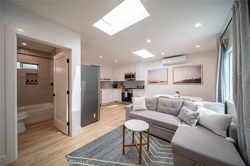 618 Pass Burbank, CA 91505
