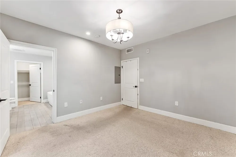 168 S Sierra Madre Boulevard #114 Pasadena, CA 91107