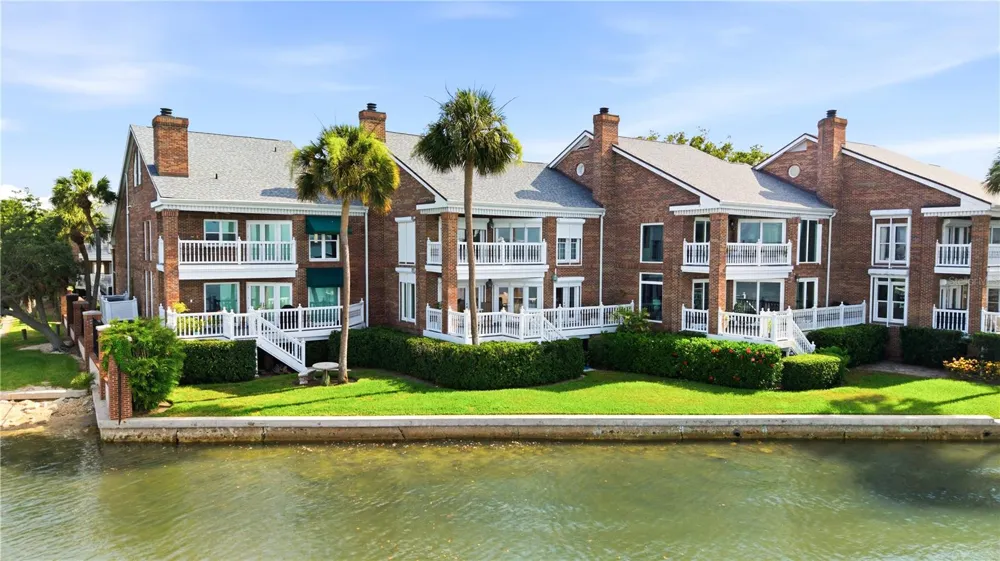 5210 INTERBAY BOULEVARD #3 Tampa, FL 33611