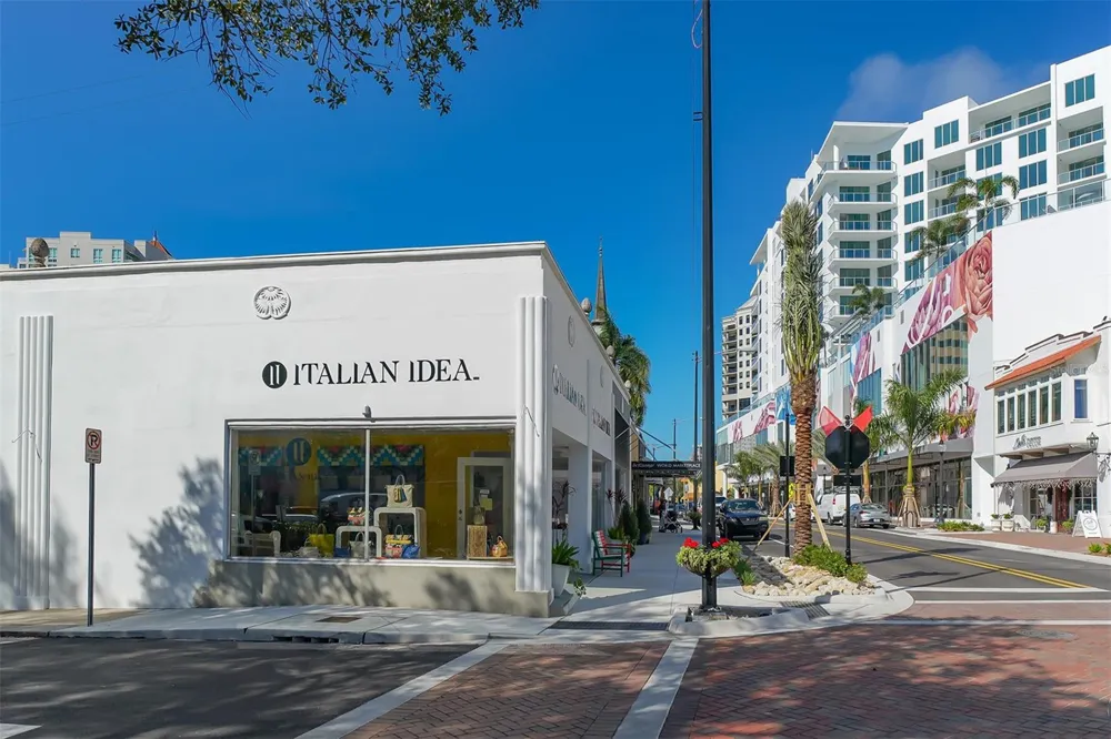 2187 MAIN STREET Sarasota, FL 34237