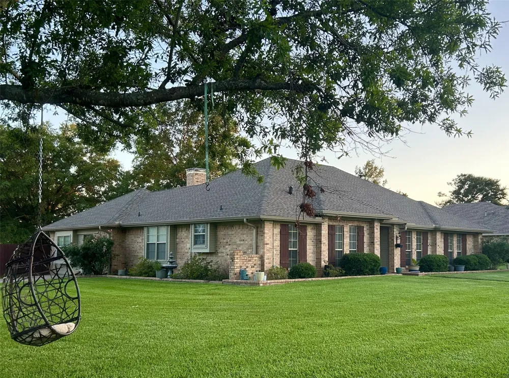 601 Highland Oaks Street Mount Vernon, TX 75457