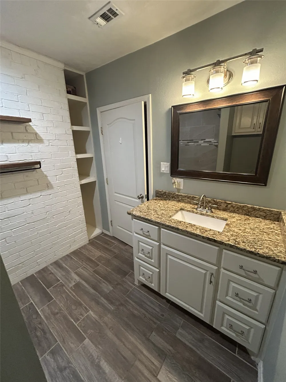 601 Highland Oaks Street Mount Vernon, TX 75457