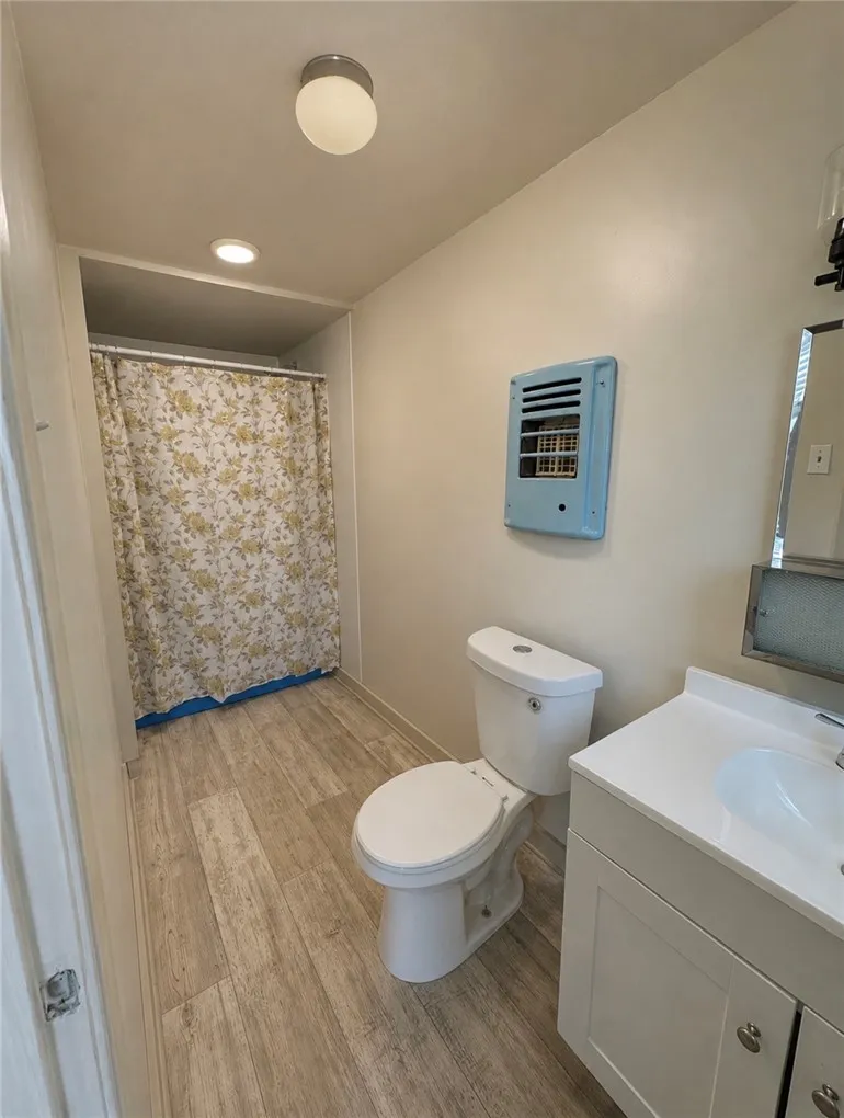 215 W Heard Refugio, TX 78377