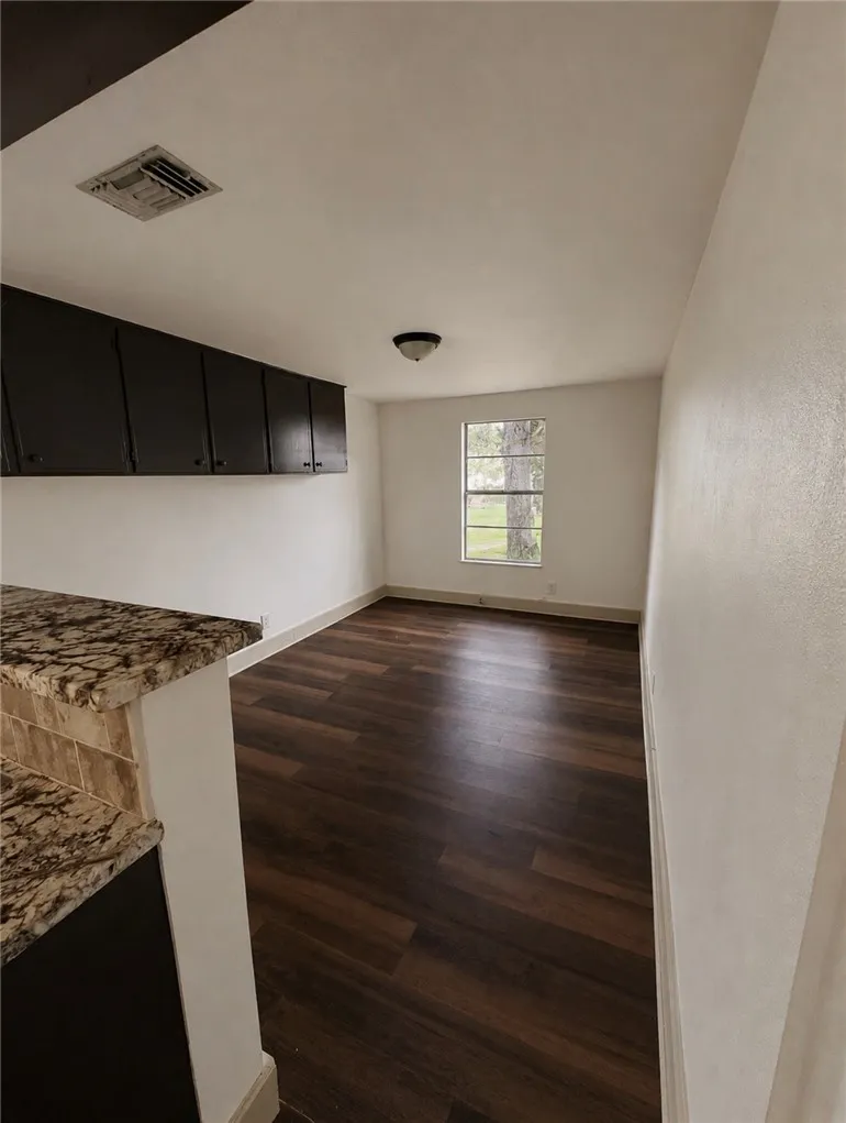 215 W Heard Refugio, TX 78377