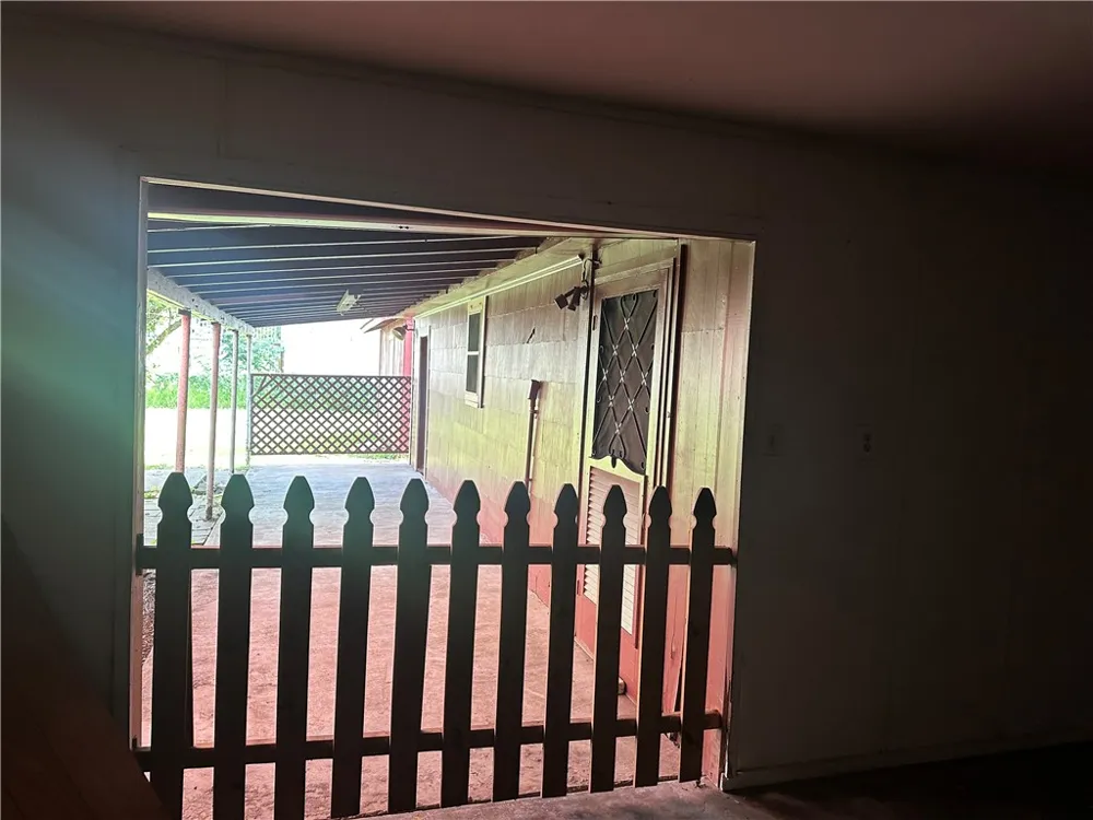 215 W Heard Refugio, TX 78377